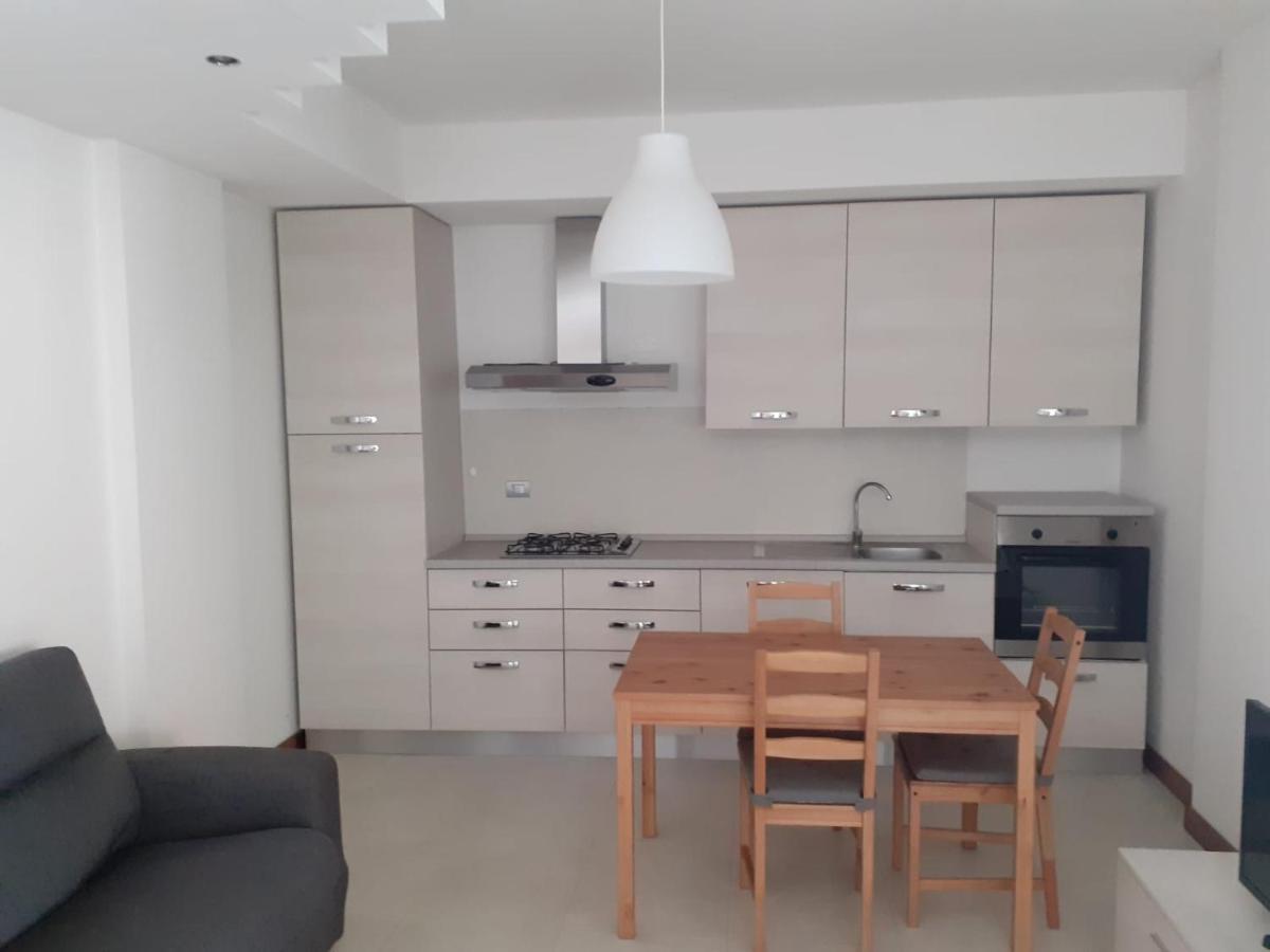 Barcellona Apartman Rimini Kültér fotó